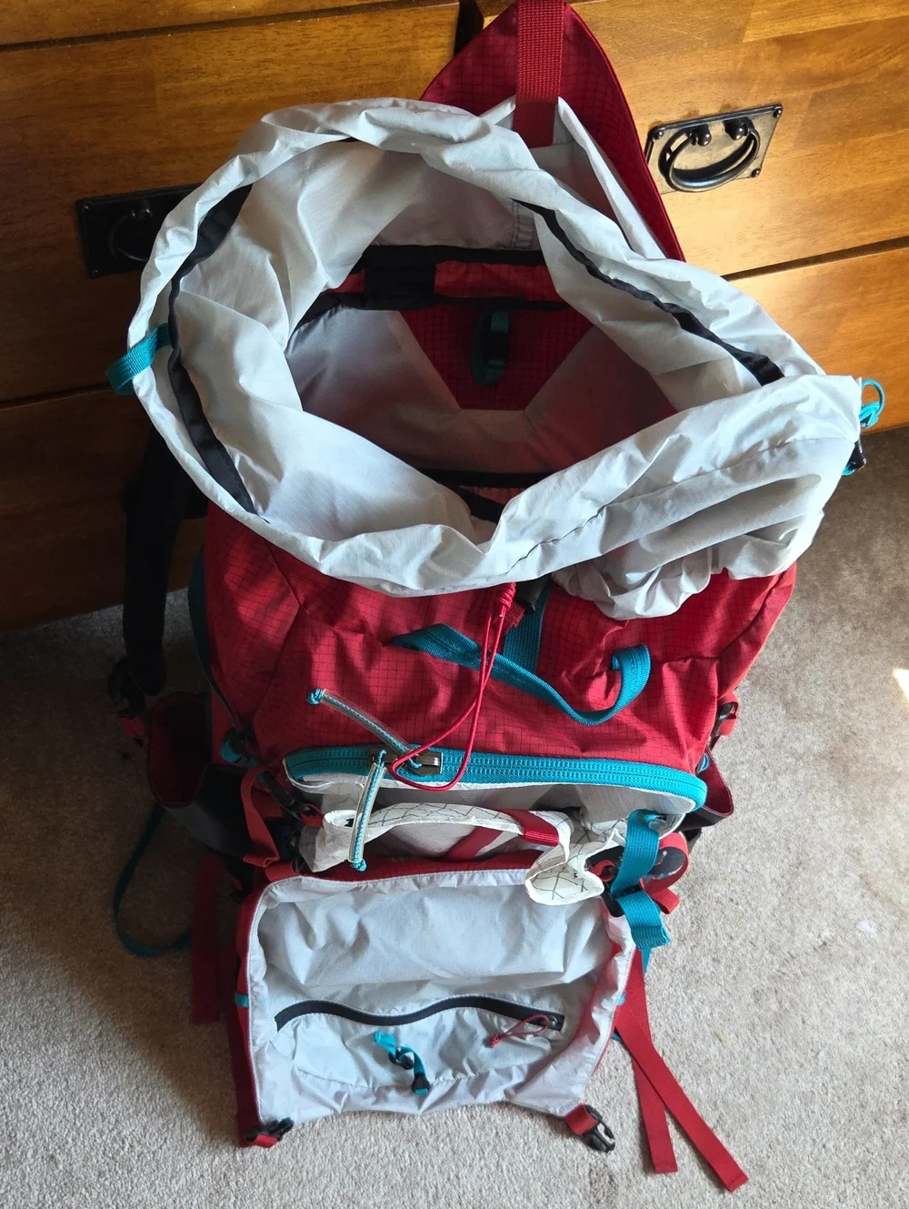 Mountain Hardwear AMG 55 S/M Ski Mountaineering Backpack